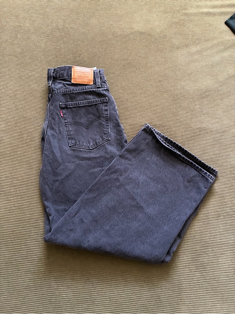 Levi's XL straight jeans, size US 25 (fits 26)